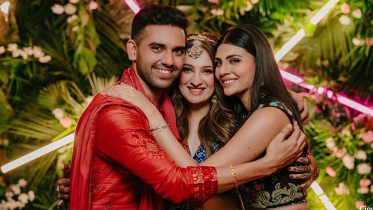 ಮುಂದೆ ವಿಶ್ವಕಪ್ ಇದೆ, ಹನಿಮೂನ್ ವೇಳೆ ಸೊಂಟ ಹುಷಾರು..! ದೀಪಕ್ ಚಹಾರ್ ಕಾಲೆಳೆದ ಸಹೋದರಿ ಮುಂದೆ ವಿಶ್ವಕಪ್ ಇದೆ, ಹನಿಮೂನ್ ವೇಳೆ ಸೊಂಟ ಹುಷಾರು..! ದೀಪಕ್ ಚಹಾರ್ ಕಾಲೆಳೆದ ಸಹೋದರಿ