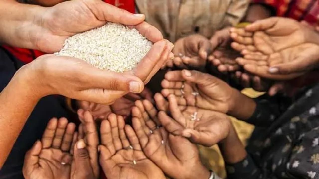 3 மாதத்திற்கு பின் கடும் உணவு பஞ்சம் ஏற்படும்... பிரதமர் அறிவிப்பால் அதிர்ச்சி!! 3 மாதத்திற்கு பின் கடும் உணவு பஞ்சம் ஏற்படும்... பிரதமர் அறிவிப்பால் அதிர்ச்சி!!