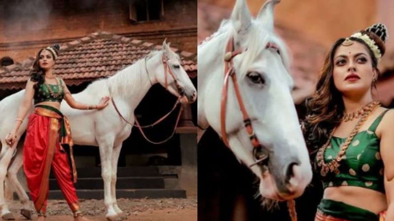 Anusree : ഉണ്ണിയാര്ച്ചയായി അനുശ്രീ, ഫോട്ടോഷൂട്ട് പങ്കുവെച്ച് താരം Anusree : ഉണ്ണിയാര്ച്ചയായി അനുശ്രീ, ഫോട്ടോഷൂട്ട് പങ്കുവെച്ച് താരം