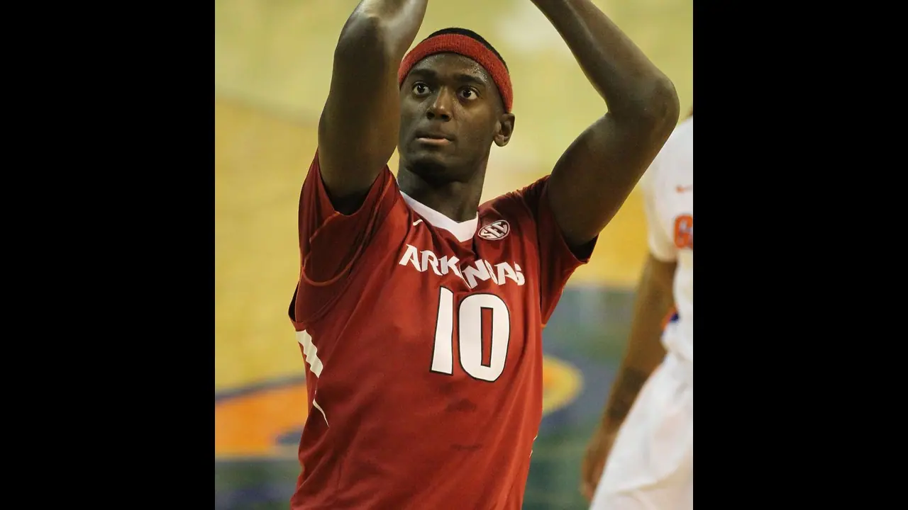 NBA: Bobby Portis expected to re sign with the Milwaukee Bucks NBA: Bobby Portis expected to re sign with the Milwaukee Bucks