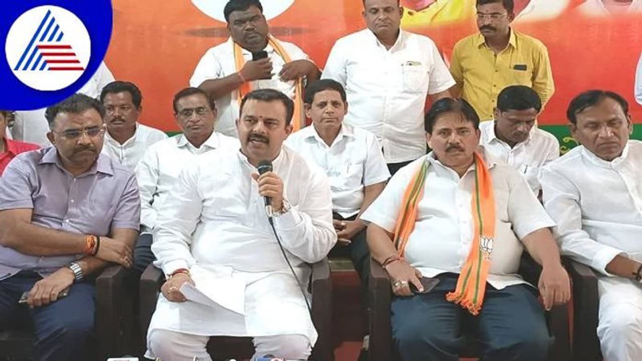 ಇಂಧನ ಇಲಾಖೆಯಿಂದ ಹೈಬ್ರಿಡ್ ಪಾರ್ಕ್ ನಿರ್ಮಾಣ: ಸಚಿವ ಸುನೀಲಕುಮಾರ ಇಂಧನ ಇಲಾಖೆಯಿಂದ ಹೈಬ್ರಿಡ್ ಪಾರ್ಕ್ ನಿರ್ಮಾಣ: ಸಚಿವ ಸುನೀಲಕುಮಾರ