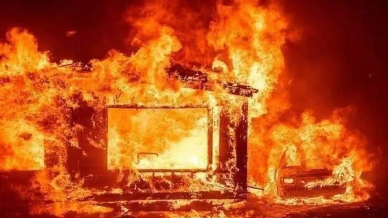 ವಿಜಯಪುರ: ಕೂಡಗಿ ಎನ್ಟಿಪಿಸಿ ಉಷ್ಣ ವಿದ್ಯುತ್ ಸ್ಥಾವರದಲ್ಲಿ ಅಗ್ನಿ ಅವಘಡ ವಿಜಯಪುರ: ಕೂಡಗಿ ಎನ್ಟಿಪಿಸಿ ಉಷ್ಣ ವಿದ್ಯುತ್ ಸ್ಥಾವರದಲ್ಲಿ ಅಗ್ನಿ ಅವಘಡ