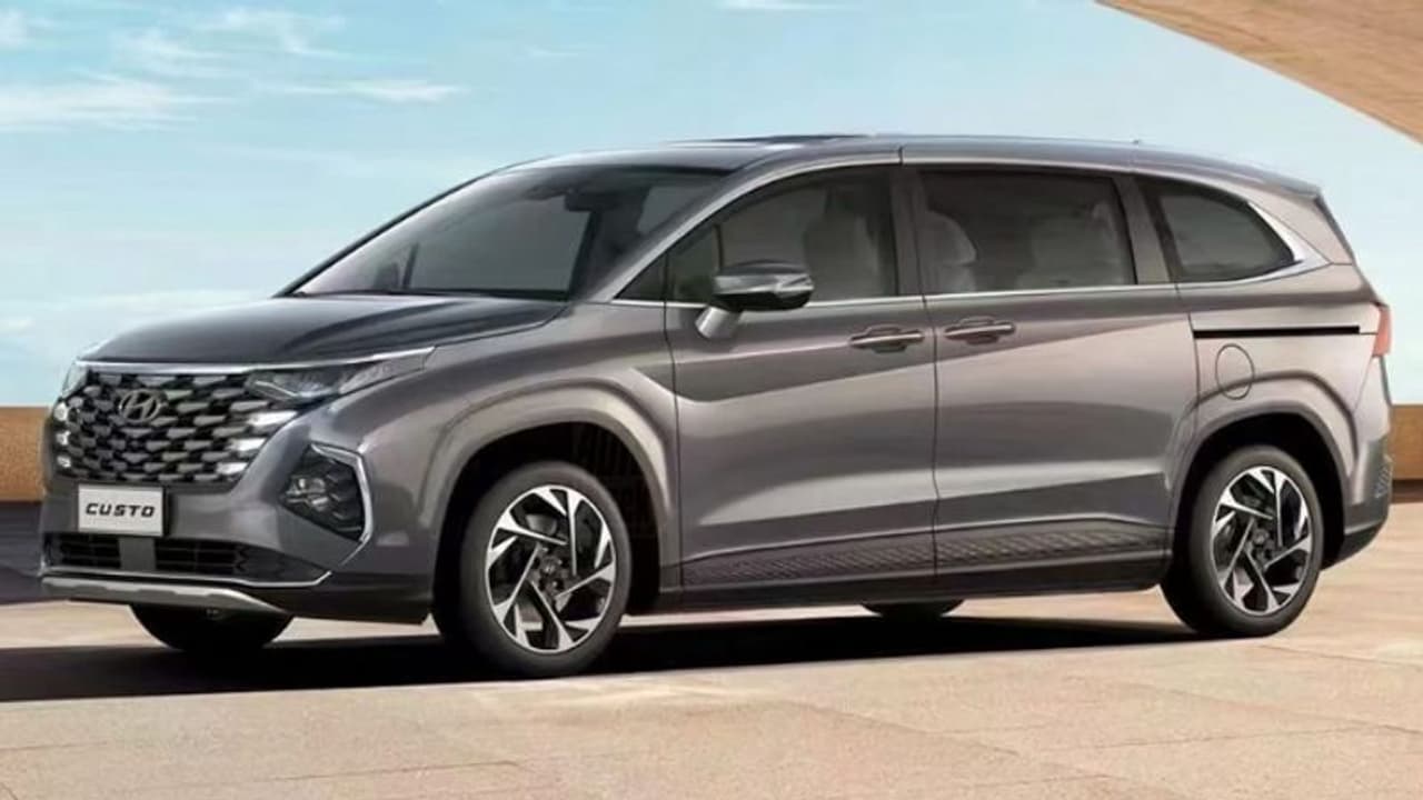 7 सीटर प्रीमियम MPV Hyundai Custo जल्द होगी इंडिया में लॉन्च, देखें डिजाइन और फीचर्स 7 सीटर प्रीमियम MPV Hyundai Custo जल्द होगी इंडिया में लॉन्च, देखें डिजाइन और फीचर्स