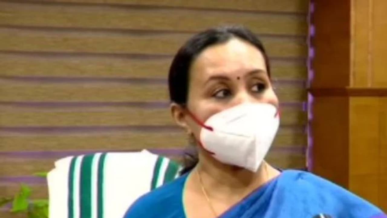 கேரளா மாணவர்கள் மருத்துவமனையில் அனுமதி.. விஷம் கலந்த உணவு தான் காரணமா?