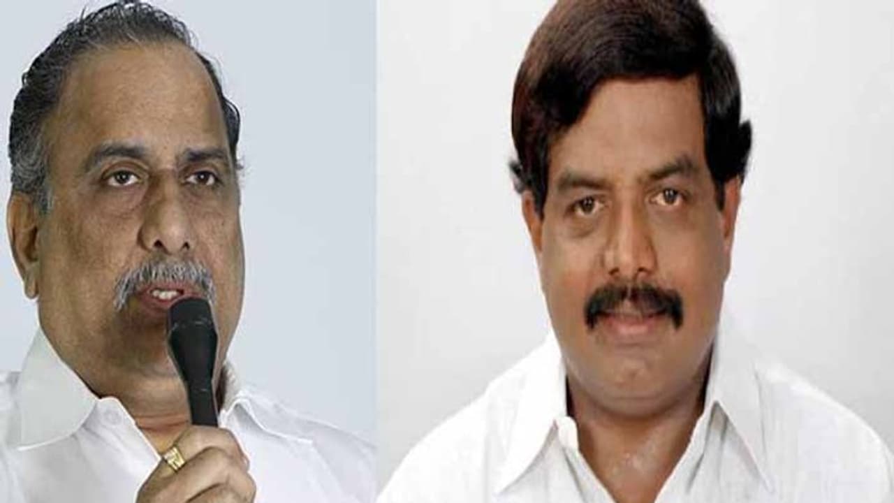 కొత్తపల్లి సుబ్బారాయుడితో ముద్రగడ పద్మనాభం భేటీ:ఏం జరుగుతుంది? కొత్తపల్లి సుబ్బారాయుడితో ముద్రగడ పద్మనాభం భేటీ:ఏం జరుగుతుంది?