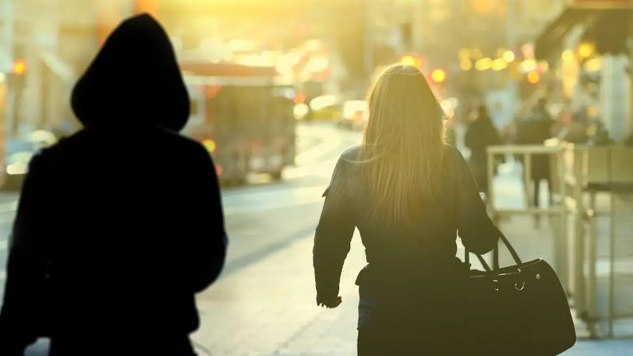 ಏಳು ವರ್ಷಗಳಿಂದ ಕ್ಲಾಸ್‌ಮೇಟ್‌ನ ನಿರಂತರ ಫಾಲೋ ಮಾಡಿ ಕಿರುಕುಳ : ಯುವಕನ ಬಂಧನ