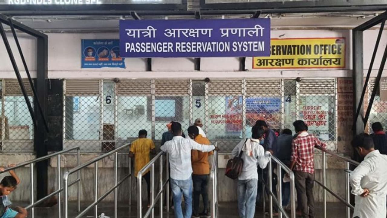 रेलवे ने दी यात्रियों को खुशखबरीः जल्द शुरू  की जा सकती है प्रीमियम तत्काल सेवा, 4 घंटे पहले मिल जाएगी टिकट