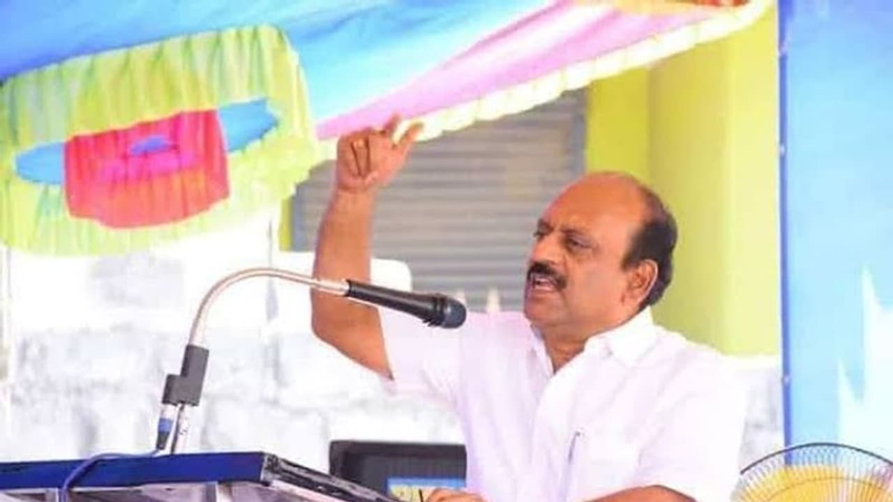 அண்ணாமலை... எங்களுக்கு ஆட்சி முக்கியம் இல்ல.. தன்மானம்தான்.. உன்ன ஒழிச்சிபுடுவோம்.. அலறவிட்ட அமைச்சர். அண்ணாமலை... எங்களுக்கு ஆட்சி முக்கியம் இல்ல.. தன்மானம்தான்.. உன்ன ஒழிச்சிபுடுவோம்.. அலறவிட்ட அமைச்சர்.