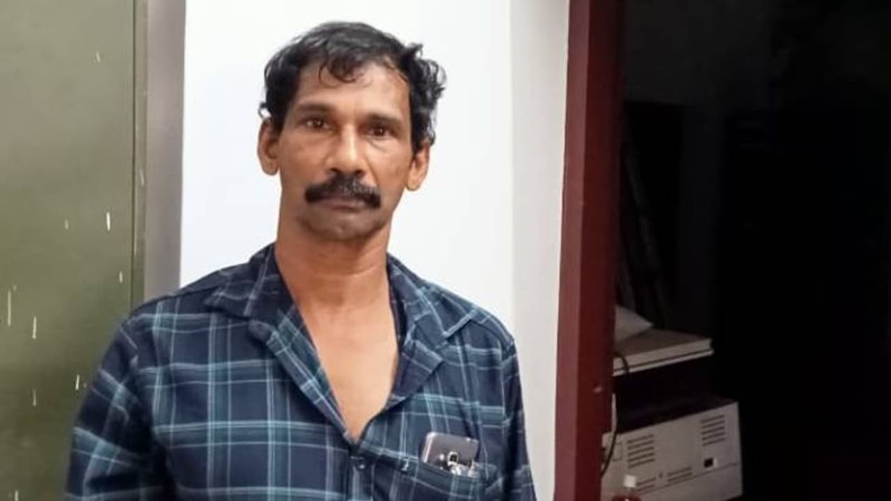 പോക്സോ കേസിൽ 56 കാരൻ പിടിയിൽ, കുട്ടിയുടെ വെളിപ്പെടുത്തൽ സ്കൂളിലെ കൗൺസിലിങ്ങിനിടെ പോക്സോ കേസിൽ 56 കാരൻ പിടിയിൽ, കുട്ടിയുടെ വെളിപ്പെടുത്തൽ സ്കൂളിലെ കൗൺസിലിങ്ങിനിടെ