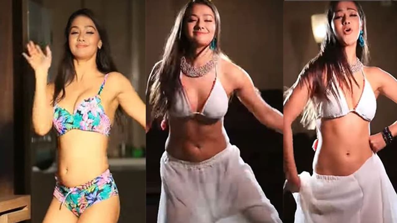 नम्रता मल्ला ने बिकनी में दिखाई सेक्सी अदाएं, नाच पंजाबन पर किया धांसू डांस, दो वीडियो में देखें हॉट अंदाज नम्रता मल्ला ने बिकनी में दिखाई सेक्सी अदाएं, नाच पंजाबन पर किया धांसू डांस, दो वीडियो में देखें हॉट अंदाज