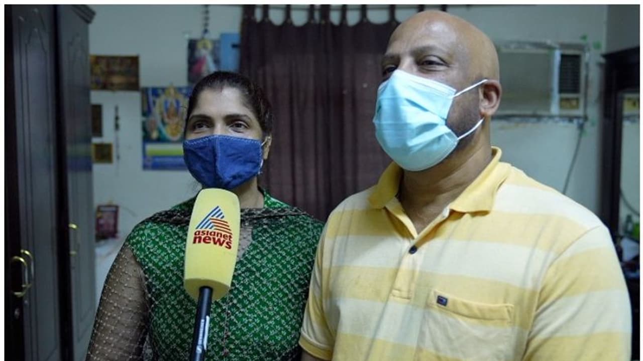 പ്രവാസി സമൂഹത്തിന്റെ കാരുണ്യം ഒഴുകിയെത്തി; ചെക്ക് കേസില് യുഎഇ ജയിലിലായിരുന്ന രാജേഷ് ആറാം ദിനം മോചിതനായി പ്രവാസി സമൂഹത്തിന്റെ കാരുണ്യം ഒഴുകിയെത്തി; ചെക്ക് കേസില് യുഎഇ ജയിലിലായിരുന്ന രാജേഷ് ആറാം ദിനം മോചിതനായി