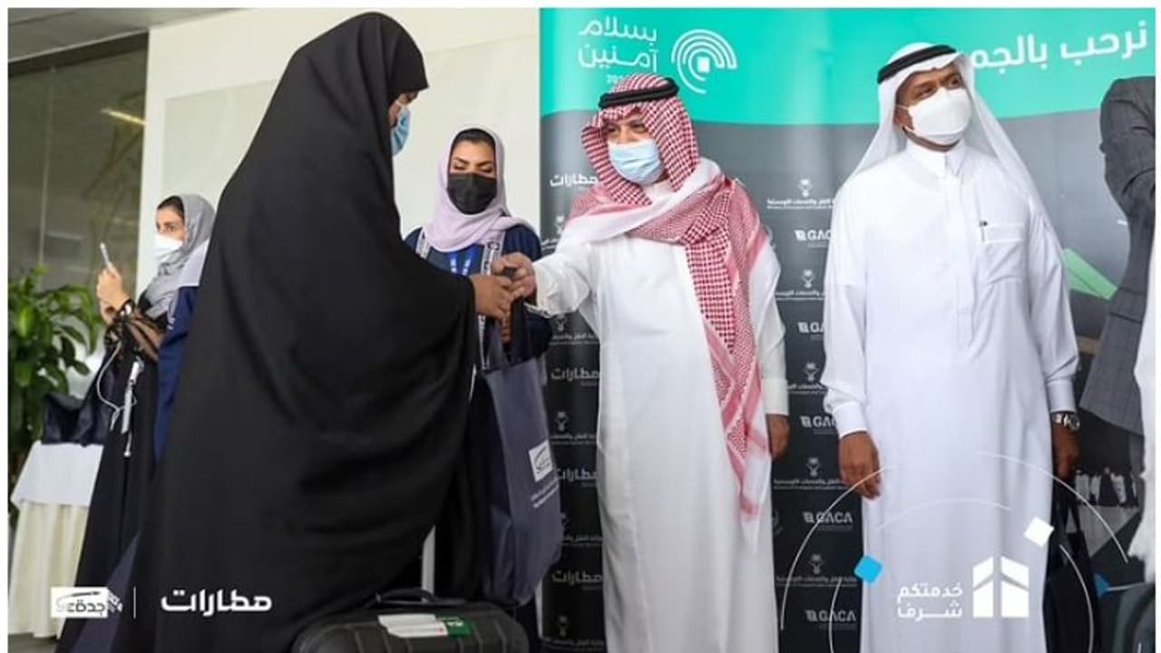 ജിദ്ദ വിമാനത്താവളം വഴിയും ഹജ്ജ് തീർഥാടകർ എത്തിതുടങ്ങി ജിദ്ദ വിമാനത്താവളം വഴിയും ഹജ്ജ് തീർഥാടകർ എത്തിതുടങ്ങി