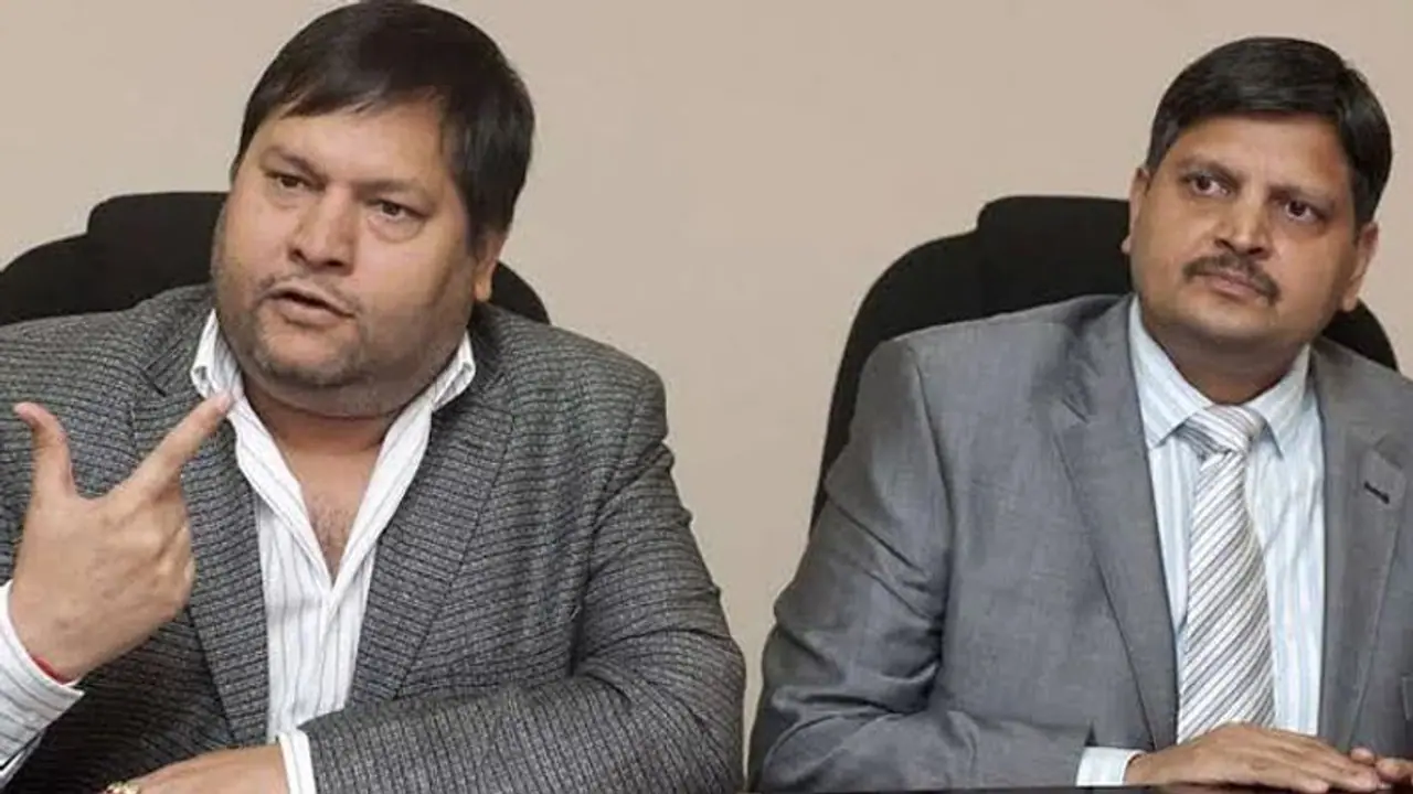 कौन और कहां के रहने वाले हैं गुप्ता ब्रदर्स, जिन्होंने इस देश के राष्ट्रपति तक को नहीं बख्शा कौन और कहां के रहने वाले हैं गुप्ता ब्रदर्स, जिन्होंने इस देश के राष्ट्रपति तक को नहीं बख्शा