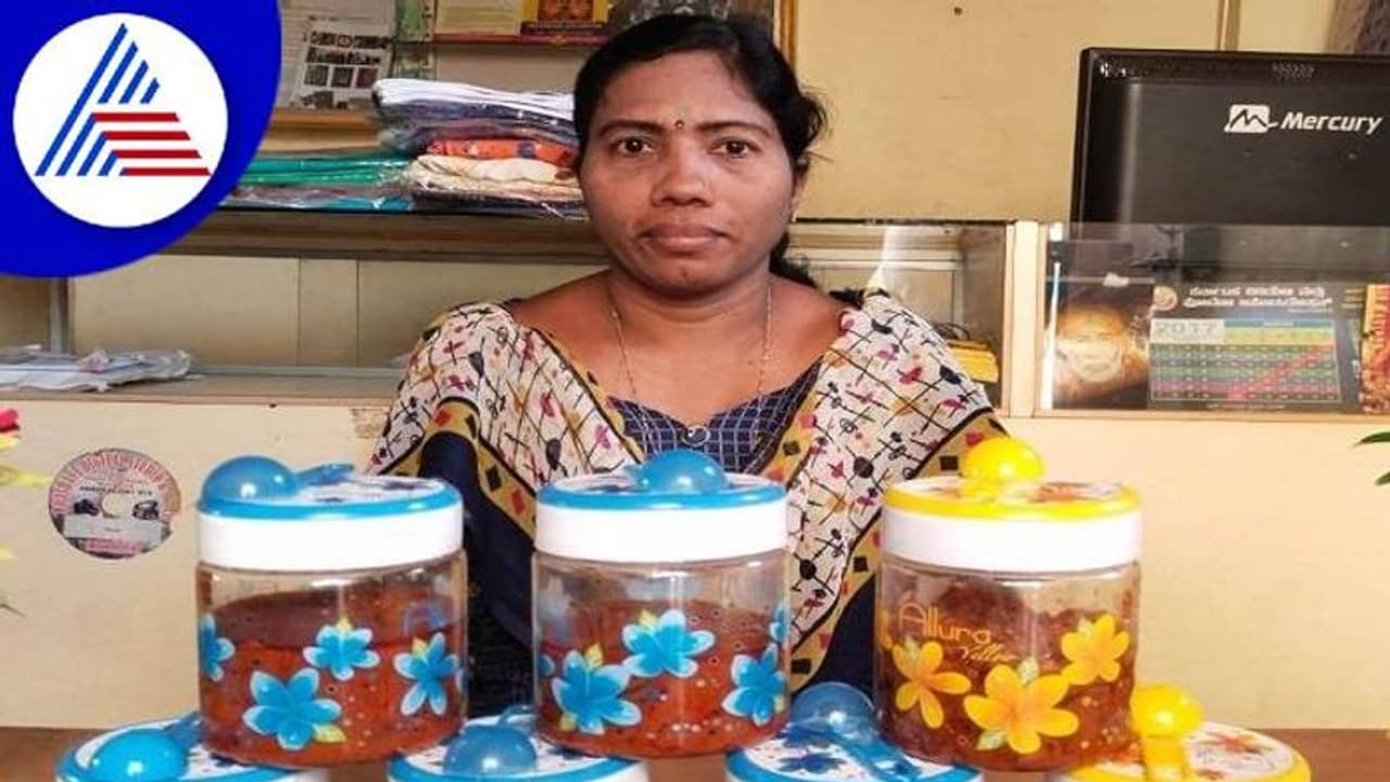 ಉತ್ತರ ಕನ್ನಡ: ಆಂಗ್ಲರ ಮನಗೆದ್ದ ಅಂಕೋಲಾದ ಸಿಗಡಿ ಉಪ್ಪಿನಕಾಯಿ..! ಉತ್ತರ ಕನ್ನಡ: ಆಂಗ್ಲರ ಮನಗೆದ್ದ ಅಂಕೋಲಾದ ಸಿಗಡಿ ಉಪ್ಪಿನಕಾಯಿ..!