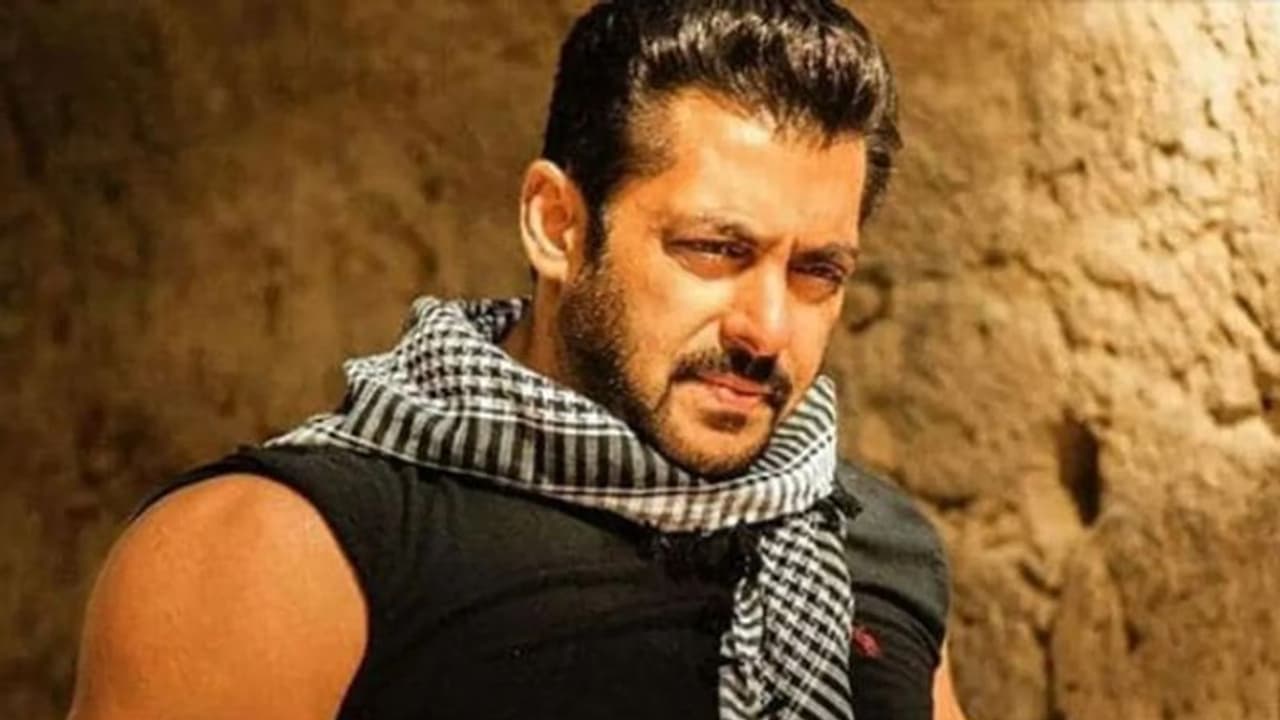 ओह ये क्या, बदल गया सलमान खान की फिल्म कभी ईद कभी दिवाली का नाम, अब इस टाइटल से जानी जाएगी मूवी ओह ये क्या, बदल गया सलमान खान की फिल्म कभी ईद कभी दिवाली का नाम, अब इस टाइटल से जानी जाएगी मूवी