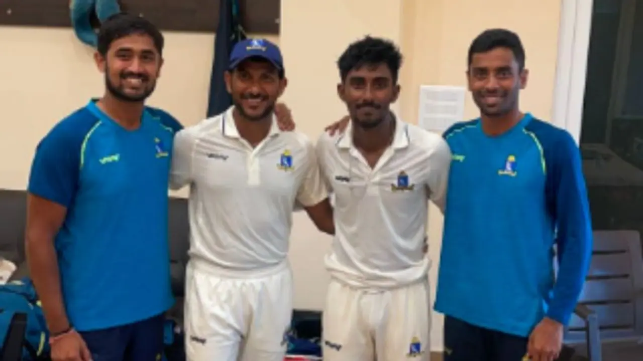 বিতর্কিত আউটে দ্বিশতরান হাতছাড়া সুদীপের, শতরান অনুষ্টুপের, দ্বিতীয় দিনে রানের পাহাড়ে বাংলা বিতর্কিত আউটে দ্বিশতরান হাতছাড়া সুদীপের, শতরান অনুষ্টুপের, দ্বিতীয় দিনে রানের পাহাড়ে বাংলা