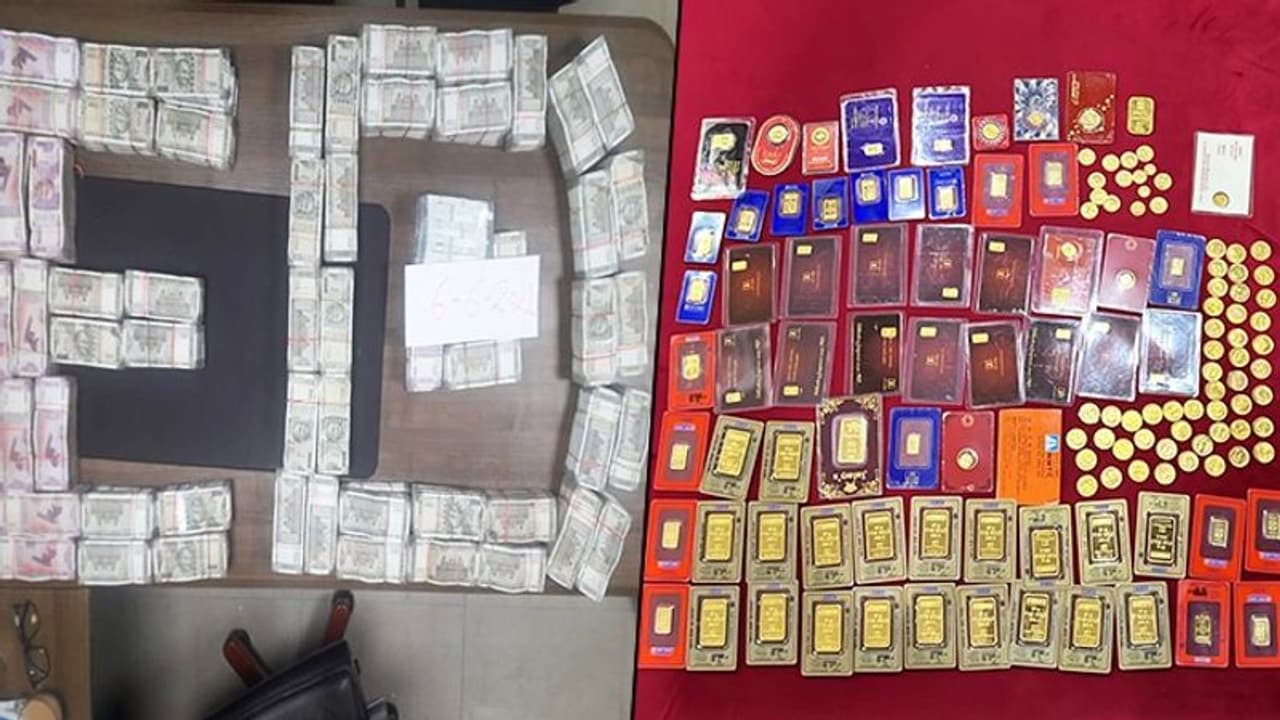 सत्येंद्र जैन मनी लॉन्ड्रिंग केस में ED की रेड में बरामद 2.23 करोड़ नकदी और सोने के सिक्के, जानिए किसके हैं? सत्येंद्र जैन मनी लॉन्ड्रिंग केस में ED की रेड में बरामद 2.23 करोड़ नकदी और सोने के सिक्के, जानिए किसके हैं?