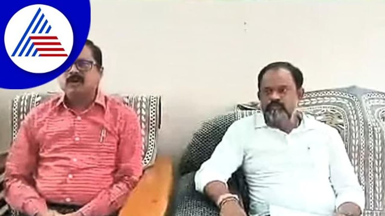 Koppal; ಭಾರೀ ವಿವಾದದಲ್ಲಿ ಐತಿಹಾಸಿಕ ದೇಗುಲ, ಶಾಸ್ತ್ರೋಕ್ತವಾಗಿ ವಿಗ್ರಹ ಪುನರ್ ಸ್ಥಾಪನೆ Koppal; ಭಾರೀ ವಿವಾದದಲ್ಲಿ ಐತಿಹಾಸಿಕ ದೇಗುಲ, ಶಾಸ್ತ್ರೋಕ್ತವಾಗಿ ವಿಗ್ರಹ ಪುನರ್ ಸ್ಥಾಪನೆ