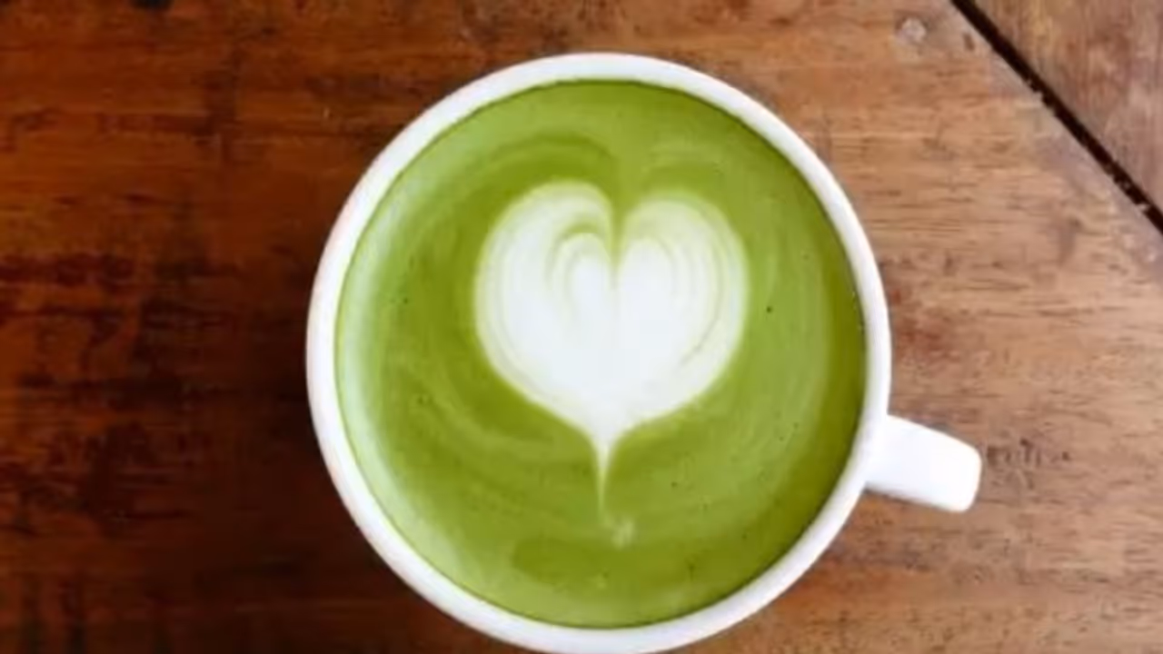 প্রেসার থেকে মেটাবলিজম ঠিক রাখতে চান? চুমুক দিন গ্রিন কফির কাপে প্রেসার থেকে মেটাবলিজম ঠিক রাখতে চান? চুমুক দিন গ্রিন কফির কাপে