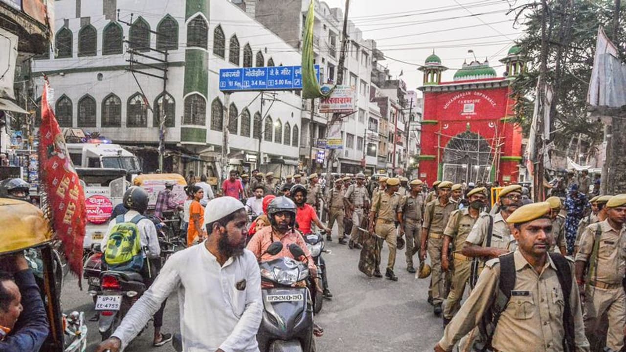 पैगंबर मुहम्मद पर अपमानजनक टिप्पणी करने वाले बीजेपी यूथ विंग का लीडर अरेस्ट, यूपी में हुई गिरफ्तारी पैगंबर मुहम्मद पर अपमानजनक टिप्पणी करने वाले बीजेपी यूथ विंग का लीडर अरेस्ट, यूपी में हुई गिरफ्तारी