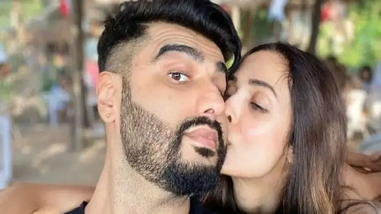 मलाइका अरोड़ा City of love में मनाएंगी अर्जुन कपूर का बर्थडे, पेरिस से शेयर की शानदार तस्वीरें मलाइका अरोड़ा City of love में मनाएंगी अर्जुन कपूर का बर्थडे, पेरिस से शेयर की शानदार तस्वीरें