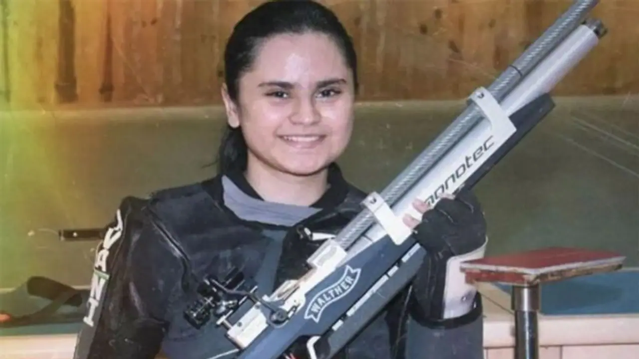 11 साल की उम्र में एक हादसे ने बदली अवनि लखेरा की जिंदगी, आज पैराशूटिंग वर्ल्ड कप में जीता गोल्ड 11 साल की उम्र में एक हादसे ने बदली अवनि लखेरा की जिंदगी, आज पैराशूटिंग वर्ल्ड कप में जीता गोल्ड