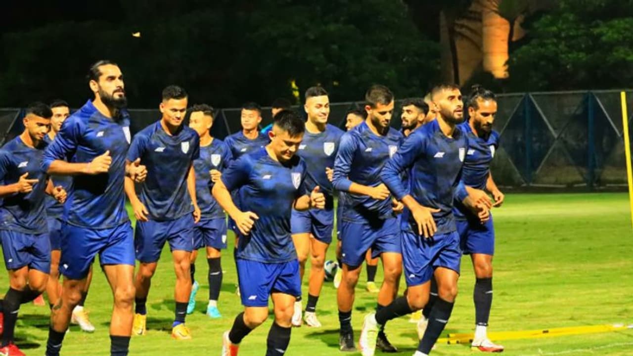 Asian Cup : ഇന്ത്യക്ക് ഇന്ന് നിര്‍ണായക പോരാട്ടം; ഏഷ്യന്‍ കപ്പില്‍ ഹോങ്കോംഗിനെതിരെ
