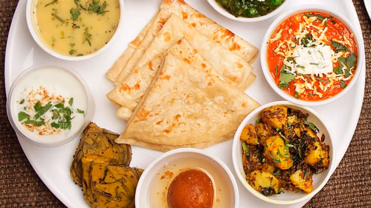 Nirjala Ekadashi 2022: निर्जला एकादशी पर व्रत न करें तो भी ये 1 चीज भूलकर न खाएं, जानिए कारण? Nirjala Ekadashi 2022: निर्जला एकादशी पर व्रत न करें तो भी ये 1 चीज भूलकर न खाएं, जानिए कारण?