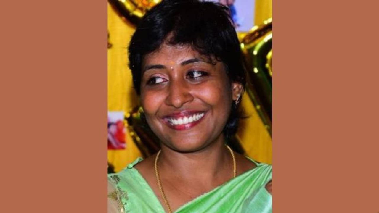 ഓൺലൈൻ ചൂതാട്ടത്തിൽ പത്ത് ലക്ഷം പോയി, യുവതി ജീവനൊടുക്കി