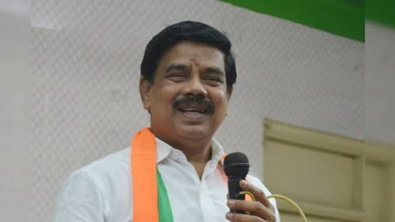 அதிமுக வேஸ்ட்.. பாஜகதான் ரியல் எதிர்க்கட்சி.. எடப்பாடி பழனிச்சாமியை அடித்து தூக்கிய கரு.நாகராஜன். 