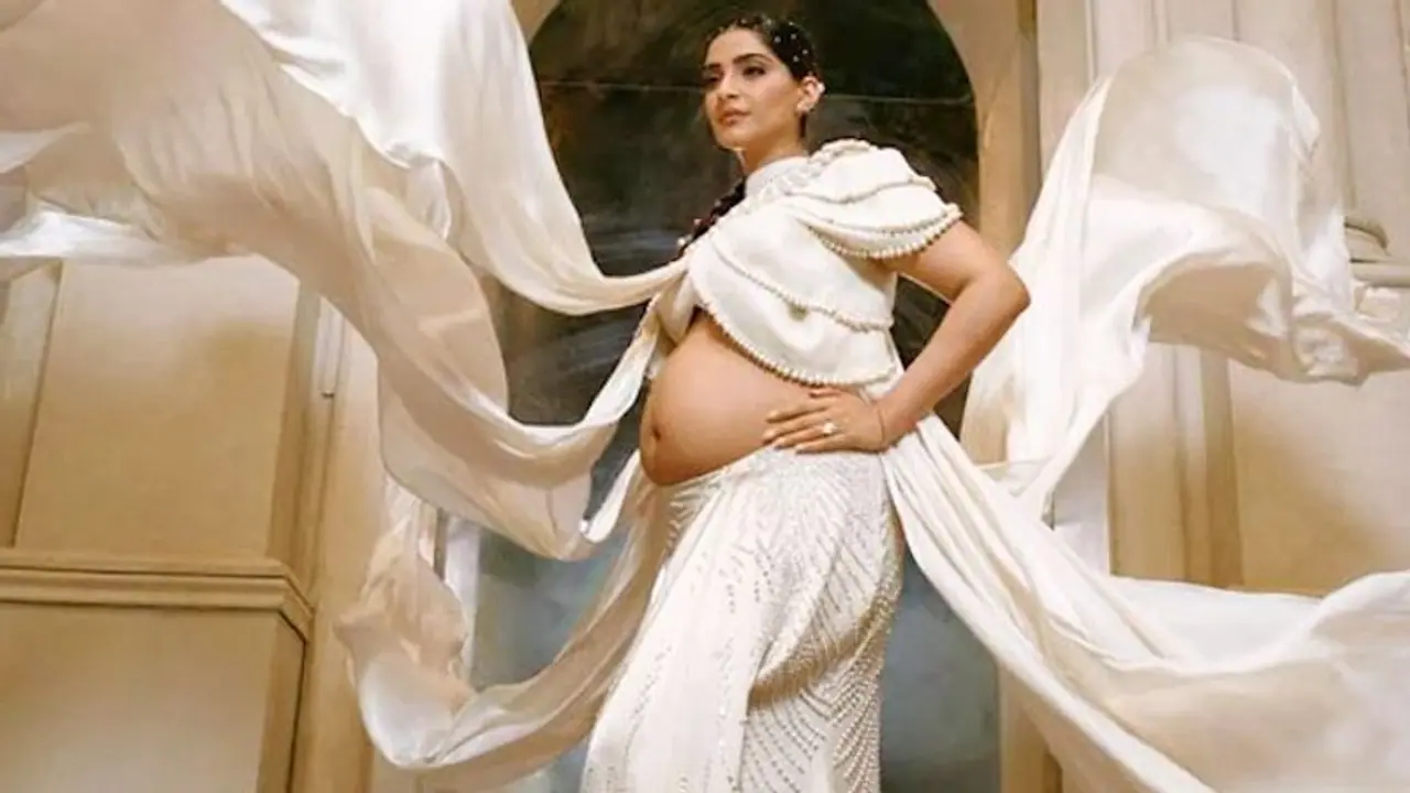 Sonam Kapoor begins third trimester; actress flaunts baby bump in her latest Instagram post