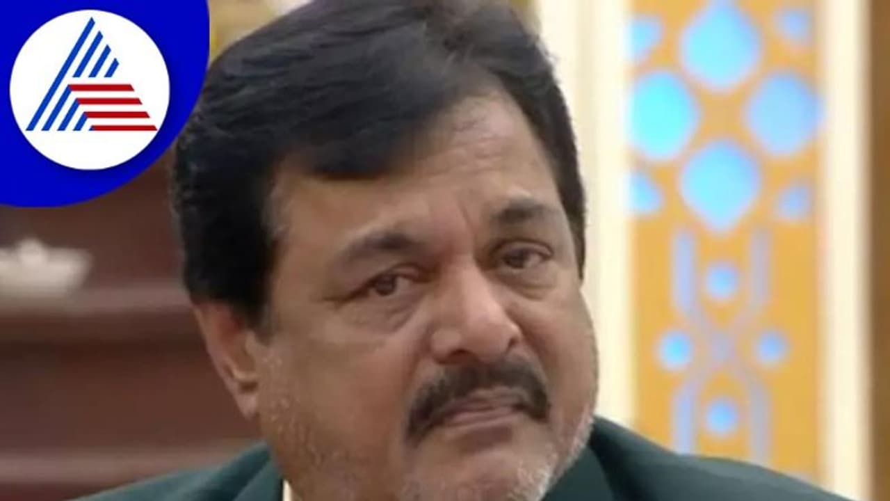 ವ್ಯಕ್ತಿಯೊಬ್ಬನಿಗೆ ಅವಾಚ್ಯಶಬ್ಧಗಳಿಂದ ನಿಂದಿಸಿ, ಕೈ ಕಚ್ಚಿದ ನಟ ಜೈ ಜಗದೀಶ್! ವ್ಯಕ್ತಿಯೊಬ್ಬನಿಗೆ ಅವಾಚ್ಯಶಬ್ಧಗಳಿಂದ ನಿಂದಿಸಿ, ಕೈ ಕಚ್ಚಿದ ನಟ ಜೈ ಜಗದೀಶ್!