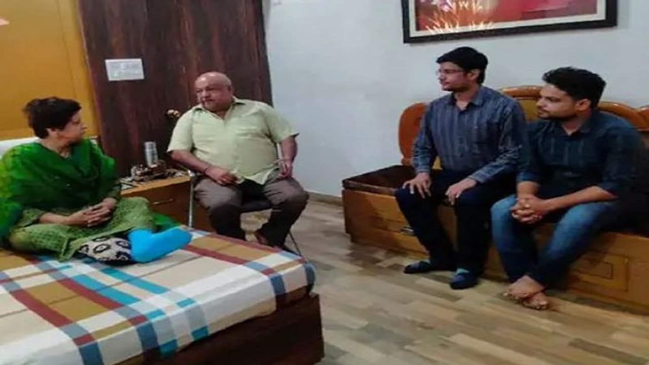 लखनऊ में स्मार्ट बाजार के तहत पांच बाजारों को मिलेगा फ्री वाईफाई, मेयर संयुक्ता भाटिया ने जारी किया आदेश लखनऊ में स्मार्ट बाजार के तहत पांच बाजारों को मिलेगा फ्री वाईफाई, मेयर संयुक्ता भाटिया ने जारी किया आदेश