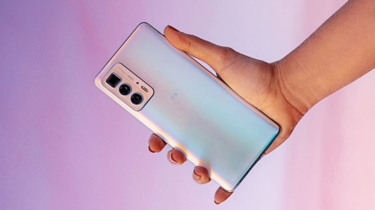108MP कैमरे वाले Motorola Edge 20 Pro 5G पर मिल रहा 12,500 रुपए का बंपर डिस्काउंट, ये है ऑफर 