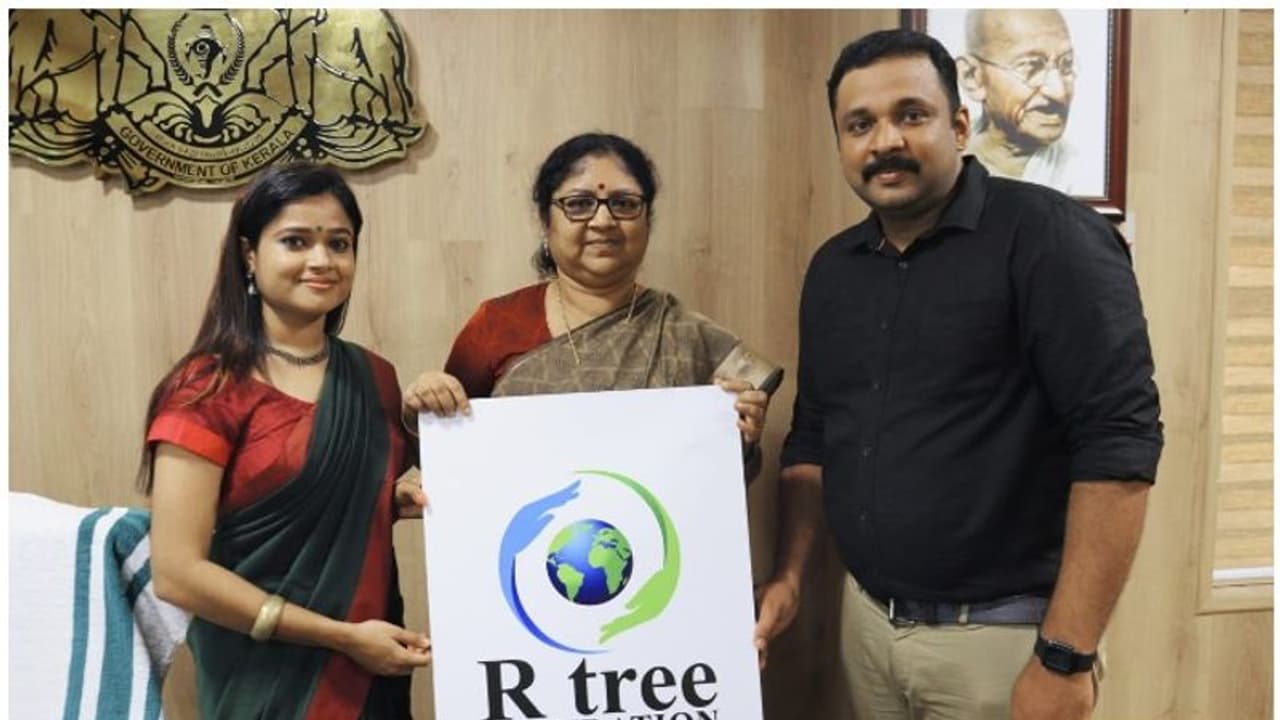 നിർധനരായ കിടപ്പു രോഗികളുടെ മക്കളുടെ തുടർവിദ്യാഭ്യാസം; ആർട്രീ ഫൗണ്ടേഷൻ സ്കോളർഷിപ്പ് അപേക്ഷ നിർധനരായ കിടപ്പു രോഗികളുടെ മക്കളുടെ തുടർവിദ്യാഭ്യാസം; ആർട്രീ ഫൗണ്ടേഷൻ സ്കോളർഷിപ്പ് അപേക്ഷ