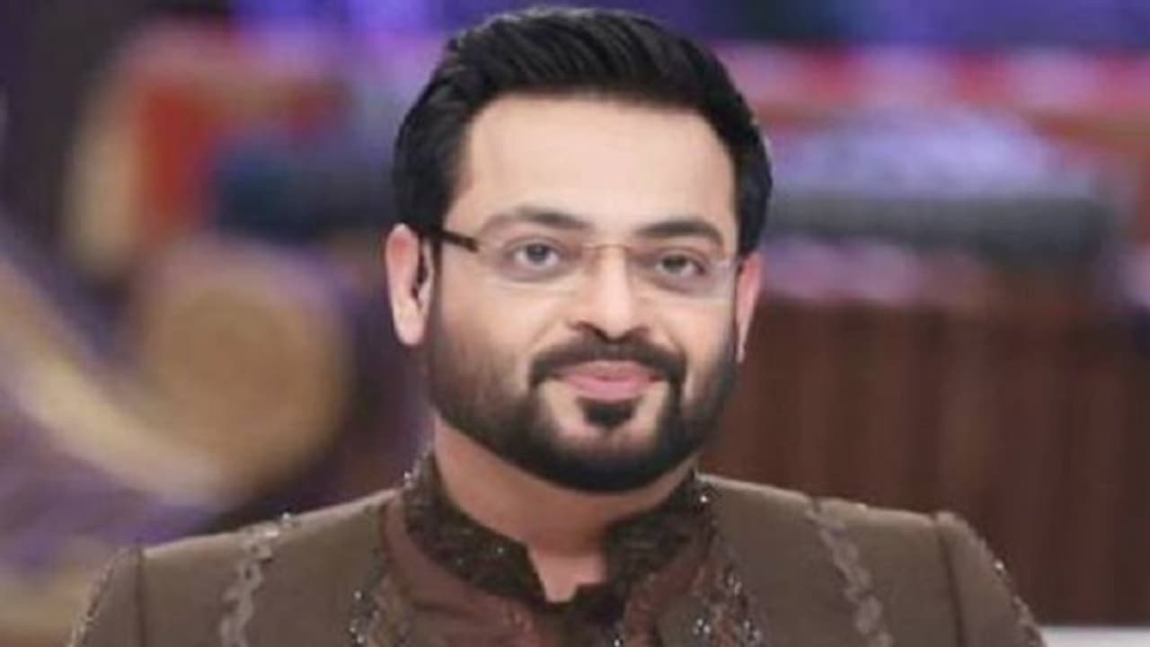 इमरान खान की पार्टी के नेता आमिर लियाकत की मौत, दरवाजा तोड़कर रूम में घुसे लोग, तब तक हो गई देर इमरान खान की पार्टी के नेता आमिर लियाकत की मौत, दरवाजा तोड़कर रूम में घुसे लोग, तब तक हो गई देर