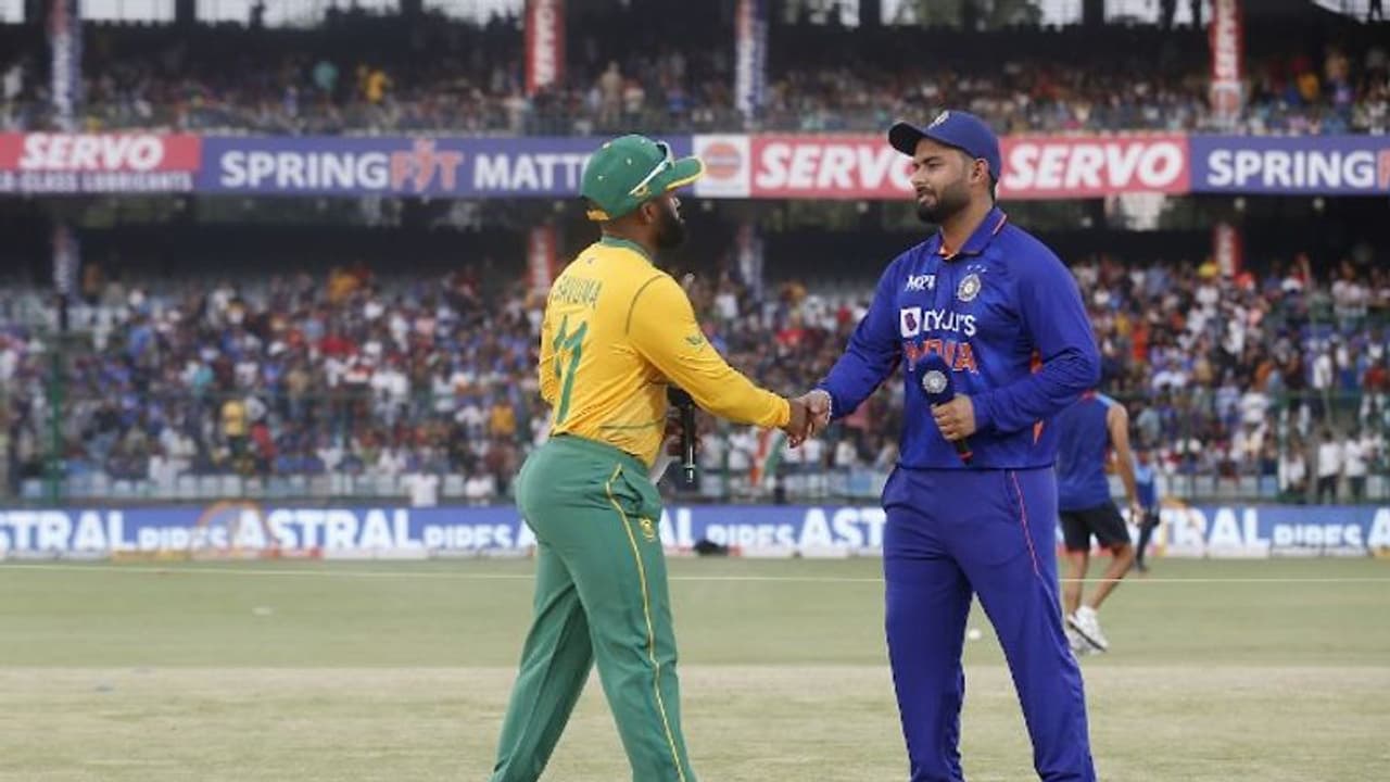 IND vs SA 4வது டி20: மறுபடியும் டாஸ் தோற்ற ரிஷப் பண்ட்! தென்னாப்பிரிக்க அணியில் 3 மாற்றங்கள் IND vs SA 4வது டி20: மறுபடியும் டாஸ் தோற்ற ரிஷப் பண்ட்! தென்னாப்பிரிக்க அணியில் 3 மாற்றங்கள்