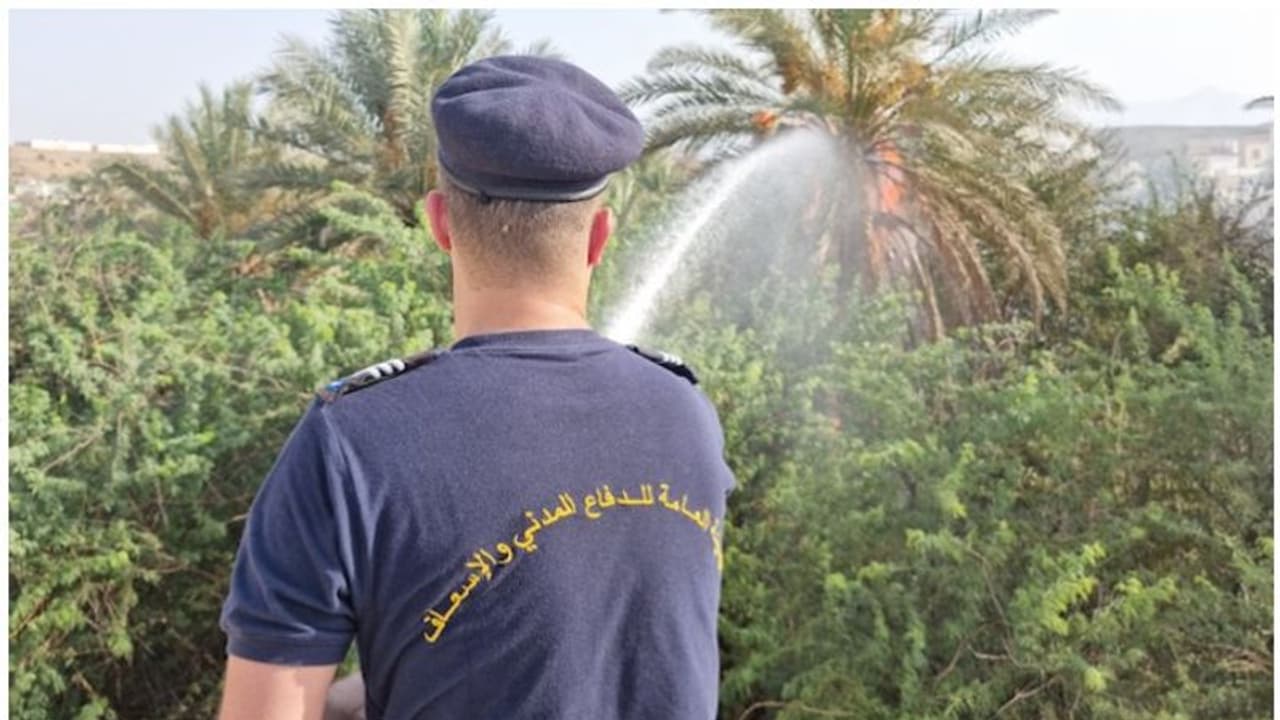 ഒമാനിലെ ഫാമില് തീപിടിത്തം ഒമാനിലെ ഫാമില് തീപിടിത്തം