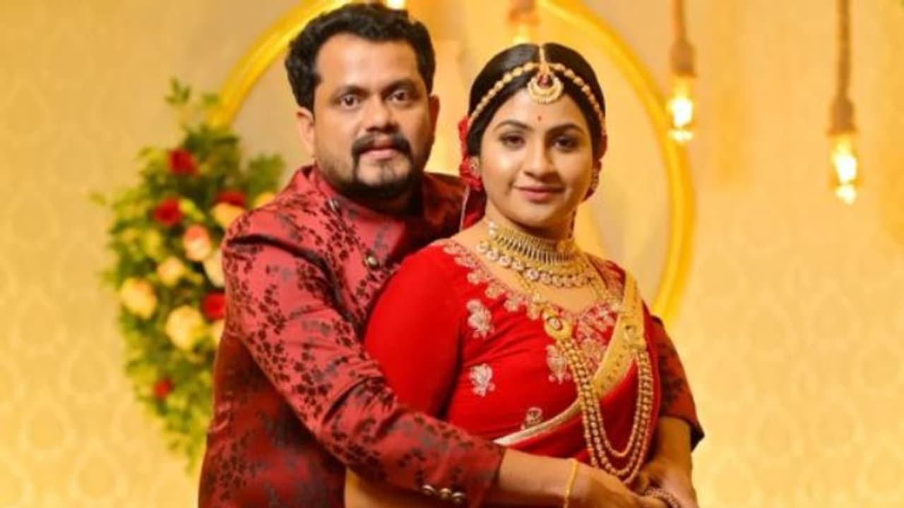 Apsara Rathnakaran : 'അങ്ങനെ ഞങ്ങള്ക്കും കിട്ടി പുതിയ അതിഥി'; കുറിപ്പുമായി അപ്സര Apsara Rathnakaran : 'അങ്ങനെ ഞങ്ങള്ക്കും കിട്ടി പുതിയ അതിഥി'; കുറിപ്പുമായി അപ്സര