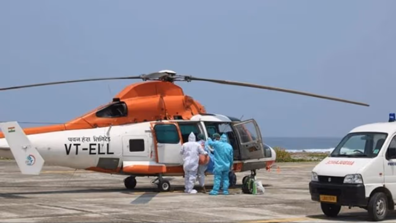 ചികിത്സ 16 മണിക്കൂർ വൈകി; ലക്ഷദ്വീപിൽ അപകടത്തിൽപ്പെട്ടയാൾക്ക് ഹെലികോപ്റ്ററിൽ ദാരുണാന്ത്യം ചികിത്സ 16 മണിക്കൂർ വൈകി; ലക്ഷദ്വീപിൽ അപകടത്തിൽപ്പെട്ടയാൾക്ക് ഹെലികോപ്റ്ററിൽ ദാരുണാന്ത്യം