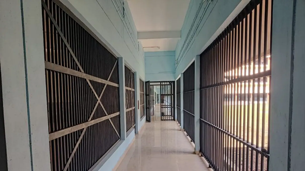 जेल में बंद कैदी परिजनों से वीडियो कॉल पर कर सकेंगे बात, रिकॉर्डिंग को लेकर भी होगी व्यवस्था जेल में बंद कैदी परिजनों से वीडियो कॉल पर कर सकेंगे बात, रिकॉर्डिंग को लेकर भी होगी व्यवस्था