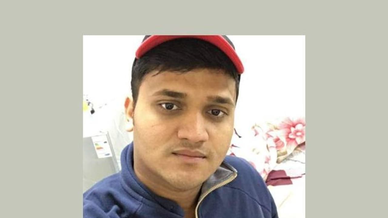 ഗാര്‍ഹിക പീഡനമെന്ന് ഭാര്യയുടെ പരാതി, വിദേശത്തേക്ക് കടക്കാൻ ശ്രമിച്ച ഭര്‍ത്താവ് വിമാനത്താവളത്തിൽ പിടിയിൽ