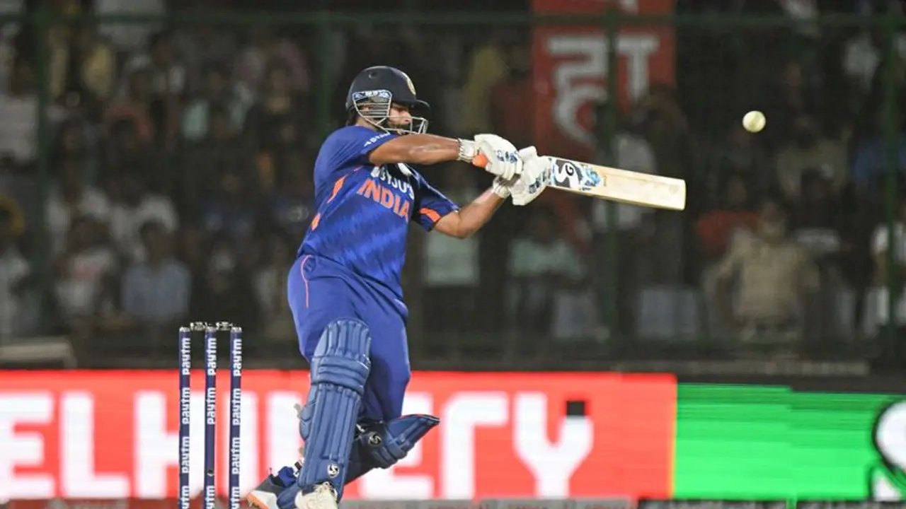 ENG vs IND ಪಂತ್ ಶತಕದ ಅಬ್ಬರಕ್ಕೆ ಶರಣಾದ ಇಂಗ್ಲೆಂಡ್, ಭಾರತಕ್ಕೆ ಏಕದಿನ ಸರಣಿ! ENG vs IND ಪಂತ್ ಶತಕದ ಅಬ್ಬರಕ್ಕೆ ಶರಣಾದ ಇಂಗ್ಲೆಂಡ್, ಭಾರತಕ್ಕೆ ಏಕದಿನ ಸರಣಿ!