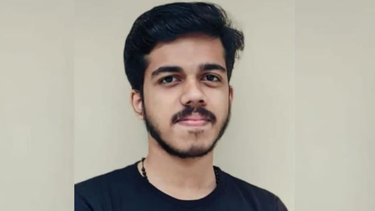 വിനോദയാത്രക്കായി ഗോവയിൽ എത്തി കാണാതായ കണ്ണൂരുകാരനായ വിദ്യാർത്ഥിയുടെ മൃതദേഹം കണ്ടെത്തി വിനോദയാത്രക്കായി ഗോവയിൽ എത്തി കാണാതായ കണ്ണൂരുകാരനായ വിദ്യാർത്ഥിയുടെ മൃതദേഹം കണ്ടെത്തി