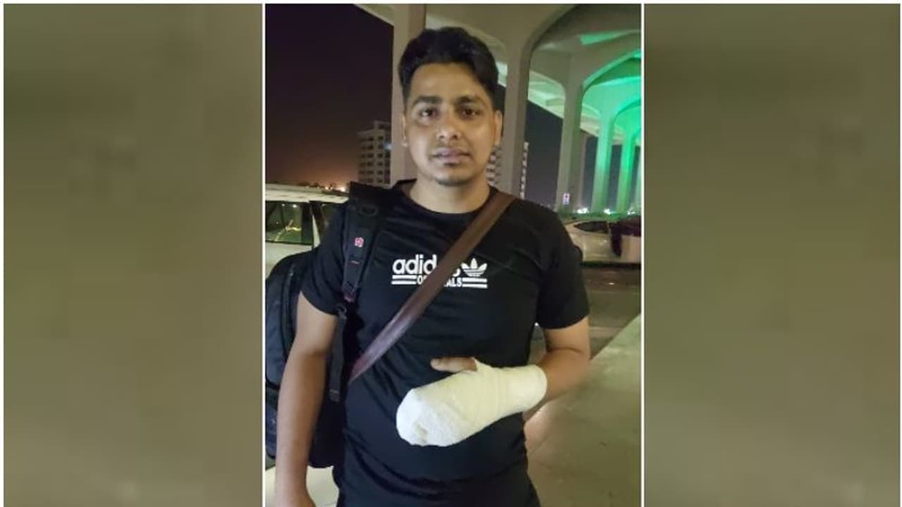 ജോലിക്കിടെ കട്ടര്‍ മെഷീനില്‍ കുടുങ്ങി വിരലുകള്‍ അറ്റ പ്രവാസി ഇന്ത്യന്‍ തൊഴിലാളി നാട്ടിലെത്തി