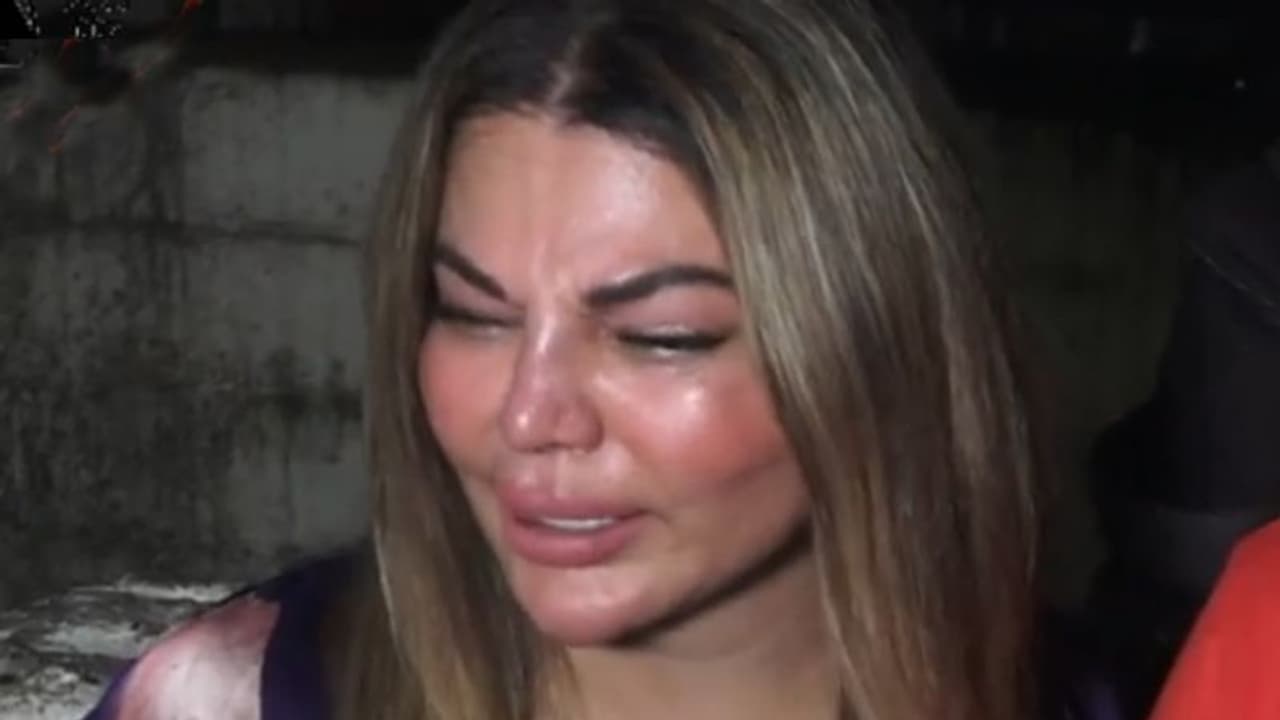 पुलिस थाने पहुंचकर फूट फूटकर रोईं राखी सावंत, एक्स हसबैंड पर लगाए कई गंभीर आरोप