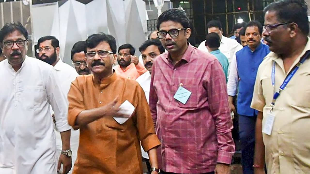 BJP V/S Shivsena: संजय राउत का करारा तंज आप हमें ED की कमान दो, हम आपको फड़नवीस का भी वोट दिला देंगे