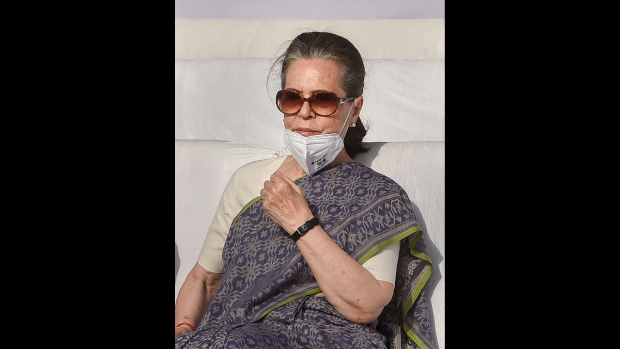 ಕಾಂಗ್ರೆಸ್ ಅಧ್ಯಕ್ಷೆ ಸೋನಿಯಾ ಗಾಂಧಿಗೆ ಮತ್ತೆ ಉಲ್ಬಣಿಸಿದ ಕೊರೋನಾ, ಆಸ್ಪತ್ರೆ ದಾಖಲು!