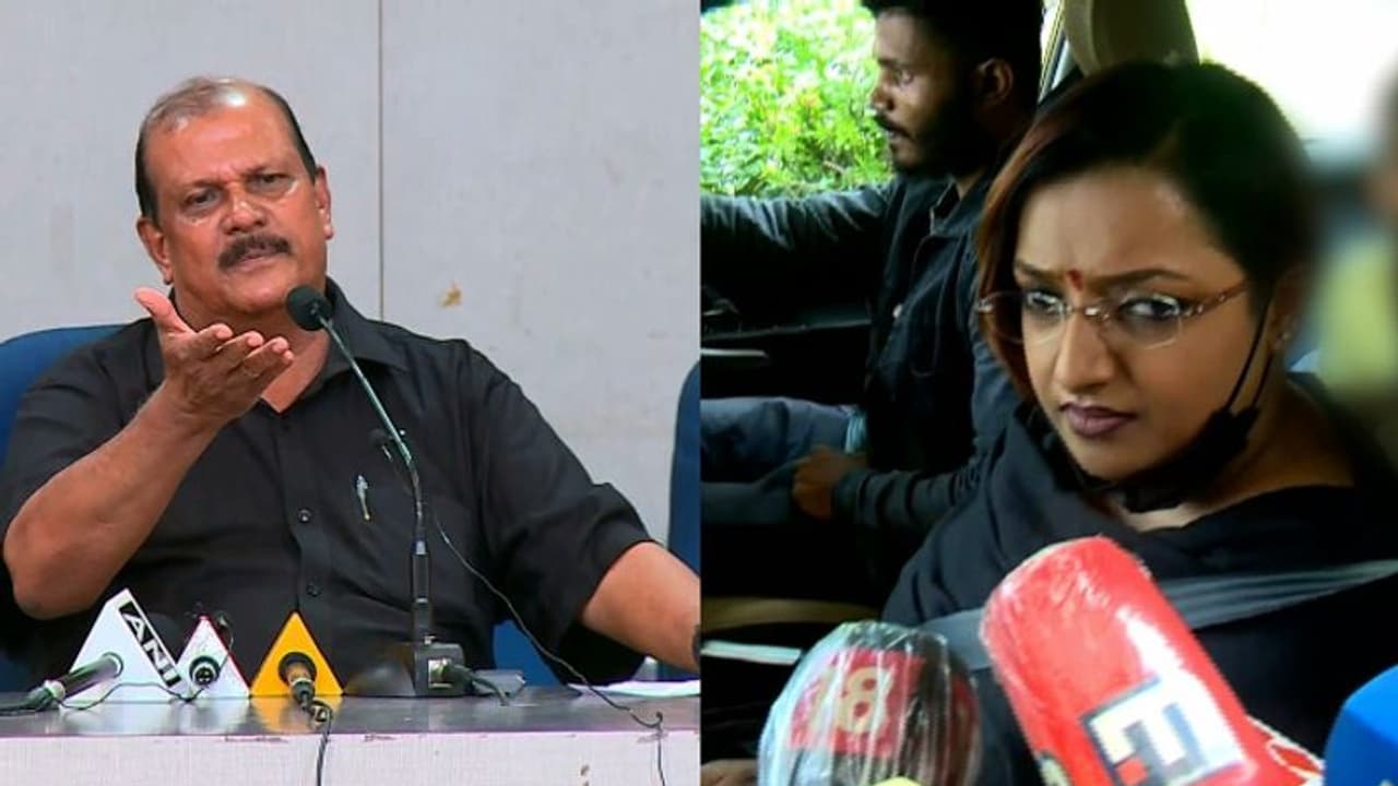 'ഗൂഢാലോചനയല്ല'; സ്വപ്നയെയും ക്രൈം നന്ദകുമാറിനെയും കണ്ടെന്ന് പി.സി.ജോർജ് 'ഗൂഢാലോചനയല്ല'; സ്വപ്നയെയും ക്രൈം നന്ദകുമാറിനെയും കണ്ടെന്ന് പി.സി.ജോർജ്