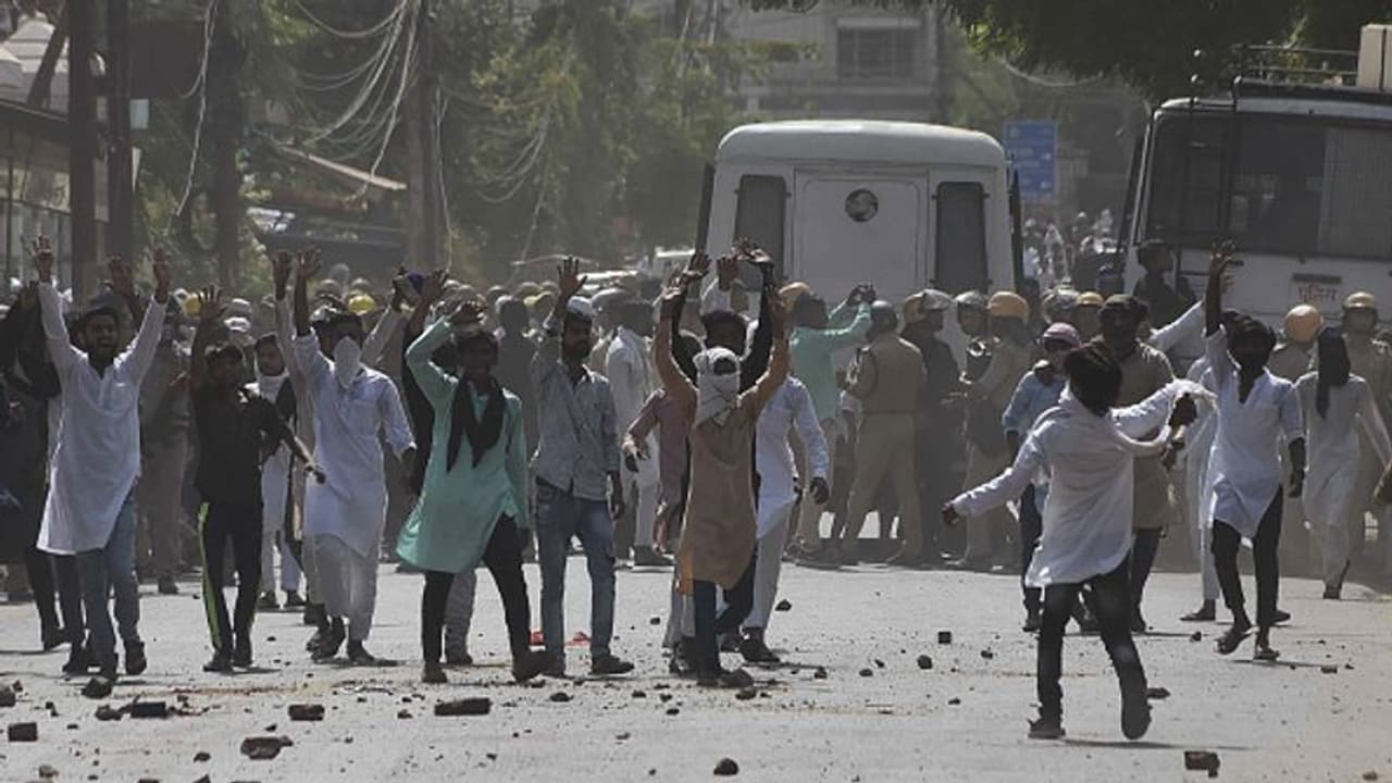 ಇಸ್ಲಾಮಿಕ್ ಜಿಹಾದಿಗಳಿಂದ ಉಗ್ರಗಾಮಿ ಘಟನೆ ಹೆಚ್ಚಳ ಖಂಡಿಸಿ ದೇಶವ್ಯಾಪಿಗೆ ಪ್ರತಿಬಟನೆಗೆ ಕರೆಕೊಟ್ಟ ಬಜರಂಗದಳ! ಇಸ್ಲಾಮಿಕ್ ಜಿಹಾದಿಗಳಿಂದ ಉಗ್ರಗಾಮಿ ಘಟನೆ ಹೆಚ್ಚಳ ಖಂಡಿಸಿ ದೇಶವ್ಯಾಪಿಗೆ ಪ್ರತಿಬಟನೆಗೆ ಕರೆಕೊಟ್ಟ ಬಜರಂಗದಳ!